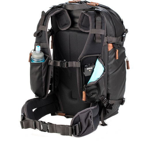 Explore v2 25 Backpack (Black)