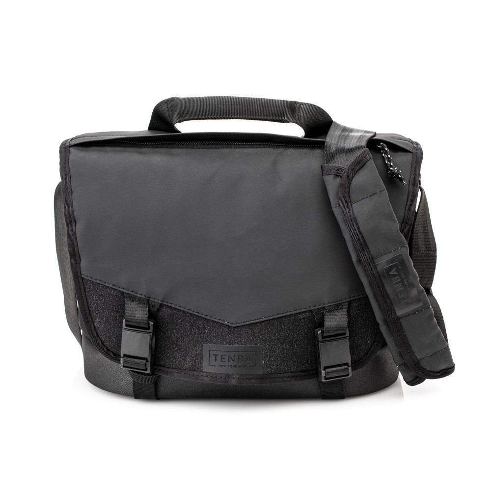 DNA 9 MESSENGER BAG - BLACK